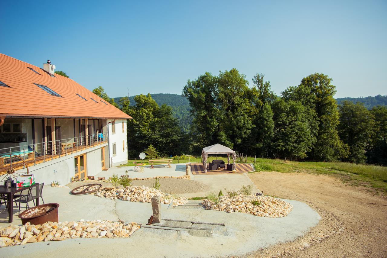 Apartament La Joux Chaupe Saint-Ursanne Zewnętrze zdjęcie