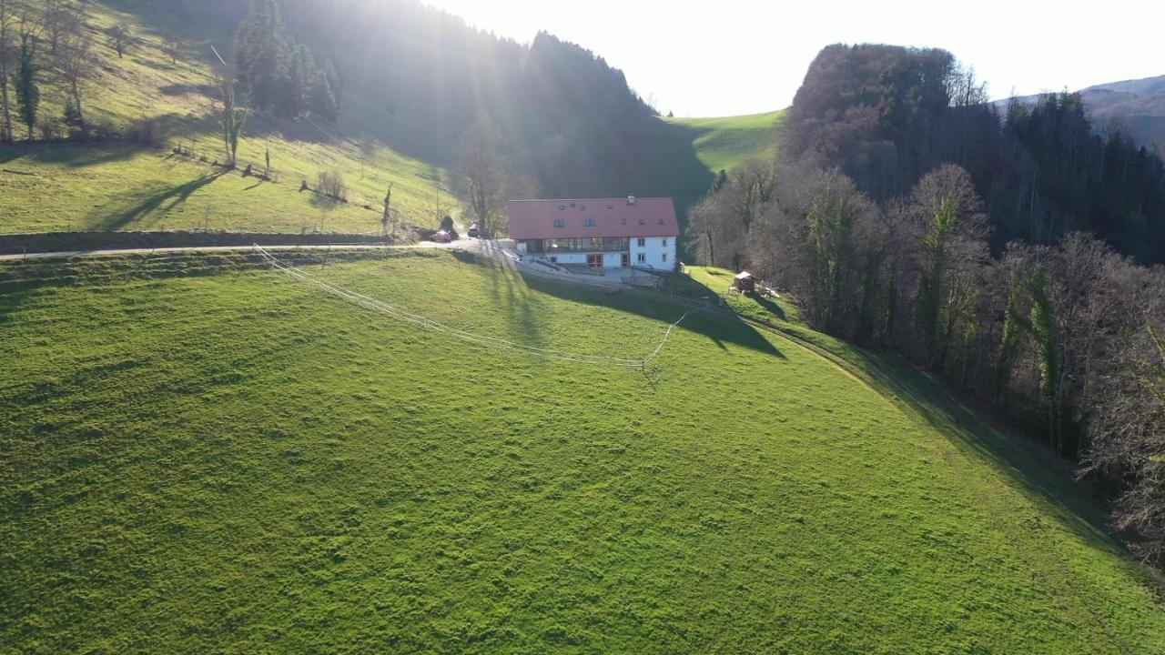 Apartament La Joux Chaupe Saint-Ursanne Zewnętrze zdjęcie
